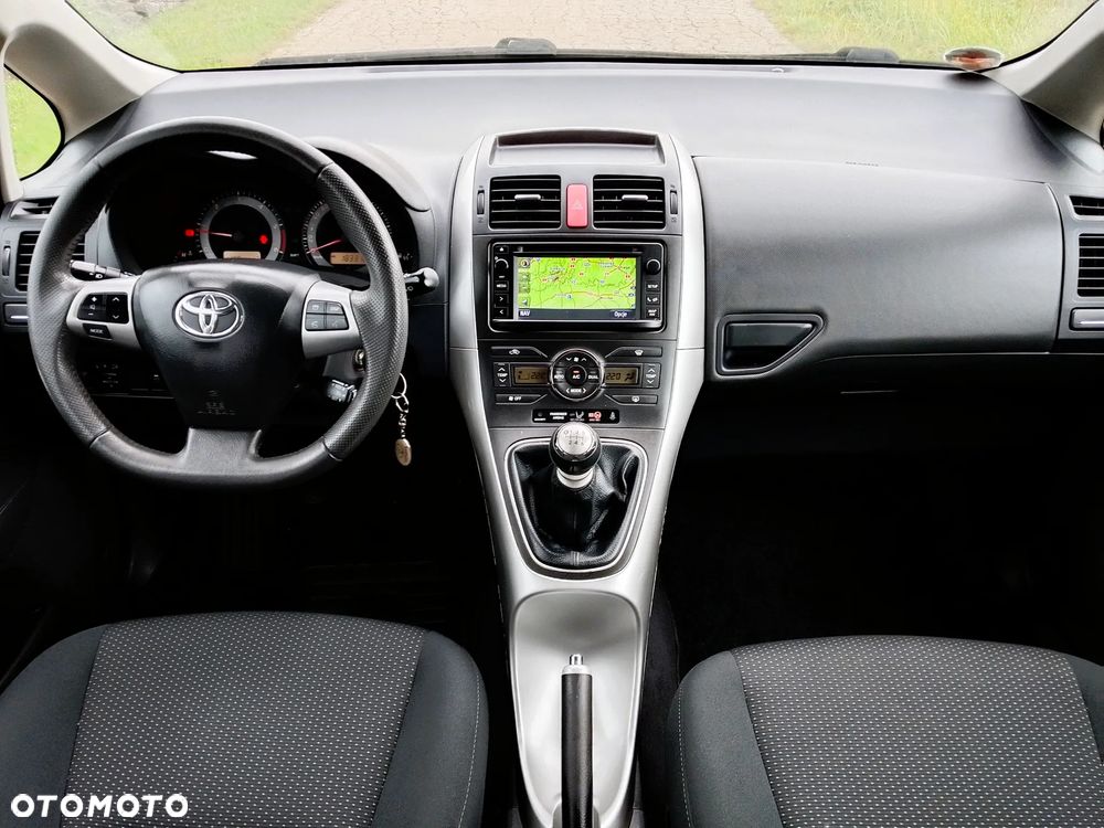 Toyota Auris - 7