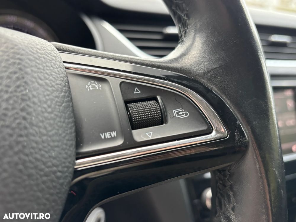 Skoda Octavia 1.6 TDI DSG Ambition - 20