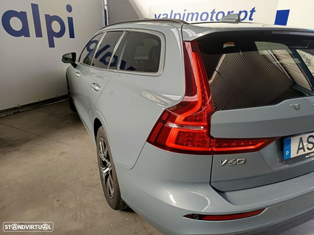 Volvo V60 2.0 B4 Momentum Plus Geartronic - 8