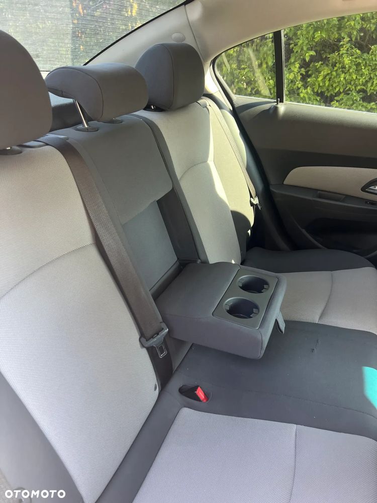 Chevrolet Cruze 1.8 LS (klm) - 10