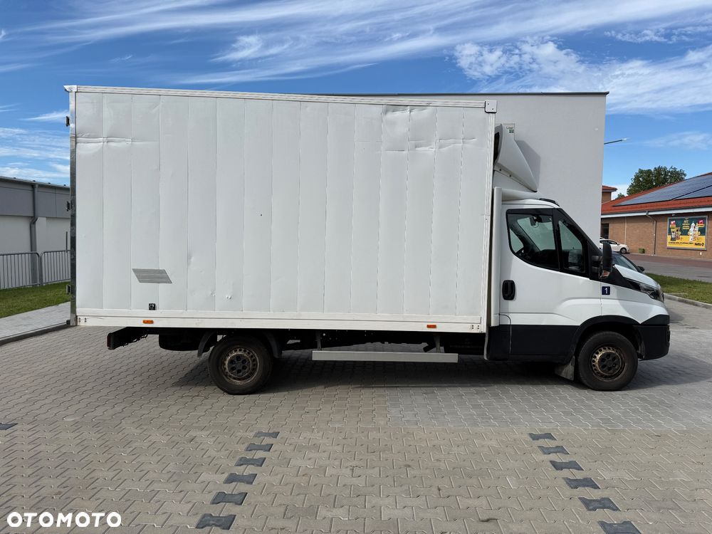Iveco DAILY - 7