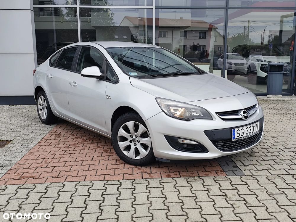 Opel Astra 1.6 Business EU6 - 5