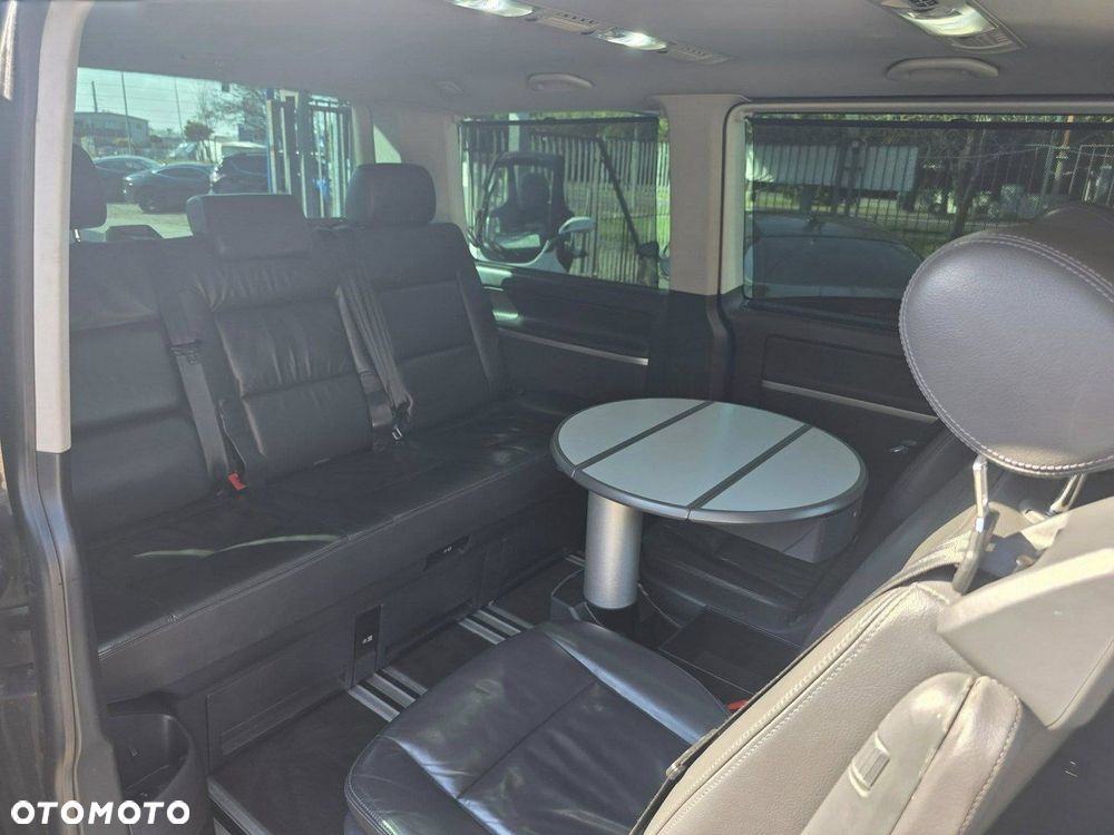 Volkswagen Multivan - 38