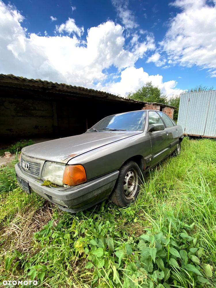 Audi 100 1.8 E - 2