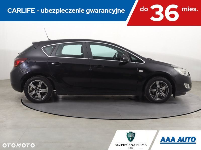 Opel Astra - 8