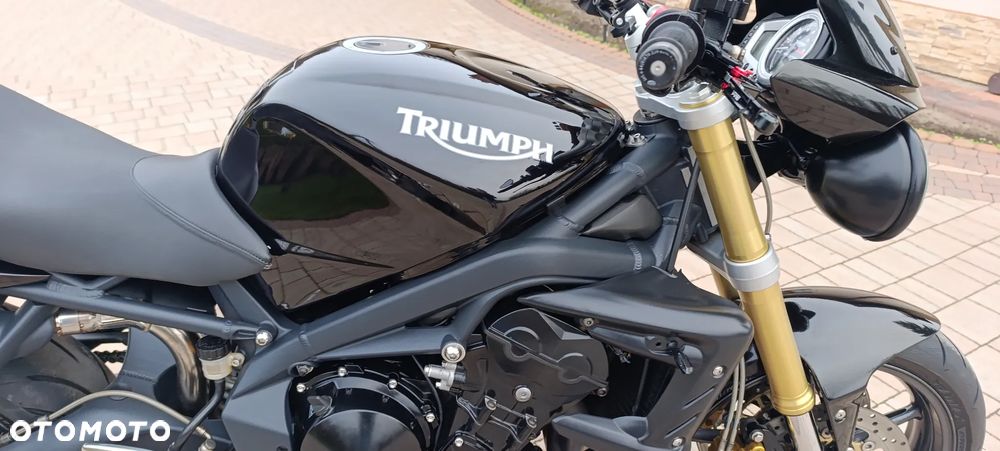 Triumph Street Triple - 27