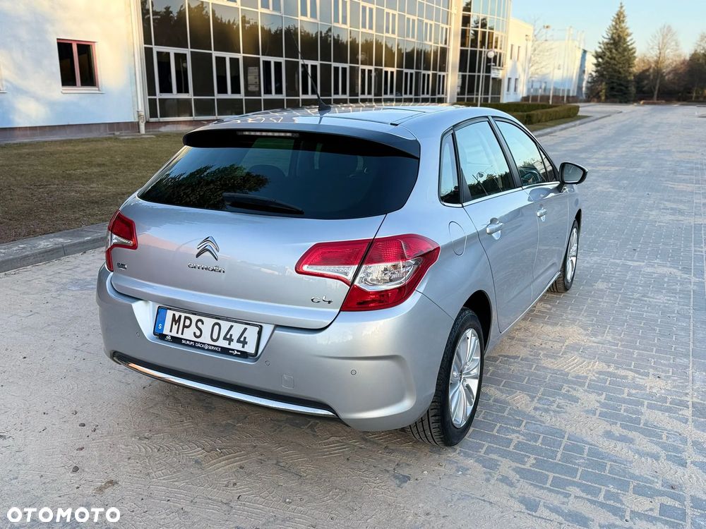 Citroën C4 e-HDi 115 Exclusive - 21