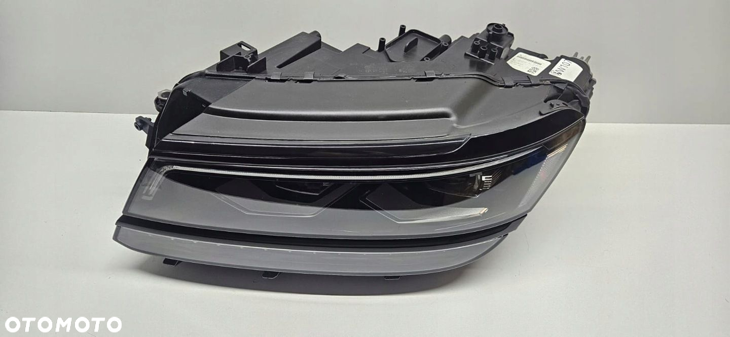 VW TIGUAN II 5NN ALLSPACE REFLEKTOR LEWY LAMPA LEWA CZARNA RAMKA - 5