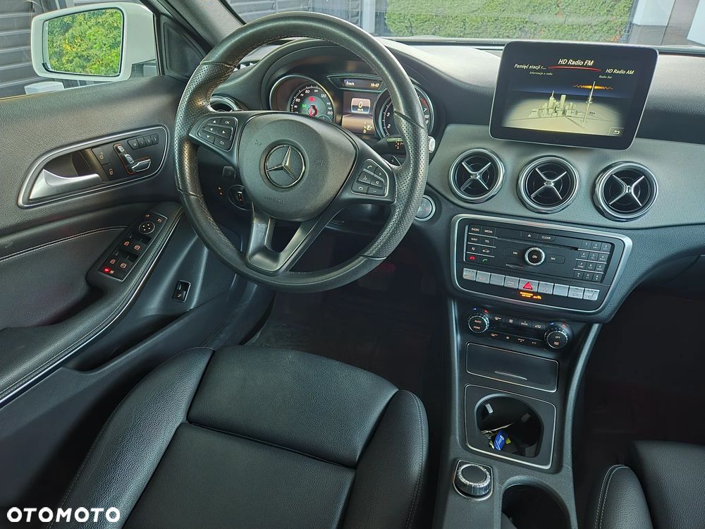 Mercedes-Benz GLA 250 4-Matic - 6