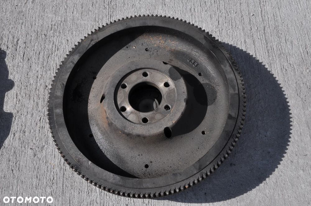 KOŁO ZAMACHOWE WIENIEC MASSEY FERGUSON 7480 6480 6485 NR 8785039 - 1