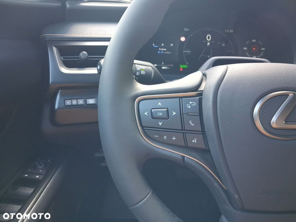 Lexus UX - 19
