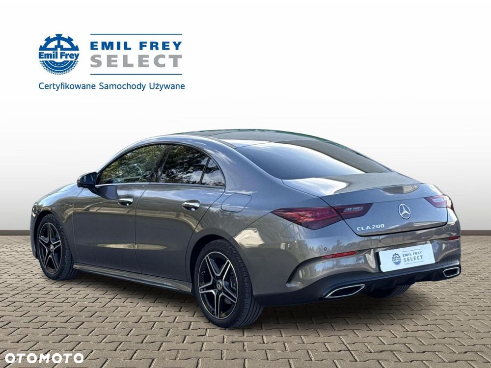 Mercedes-Benz CLA - 4