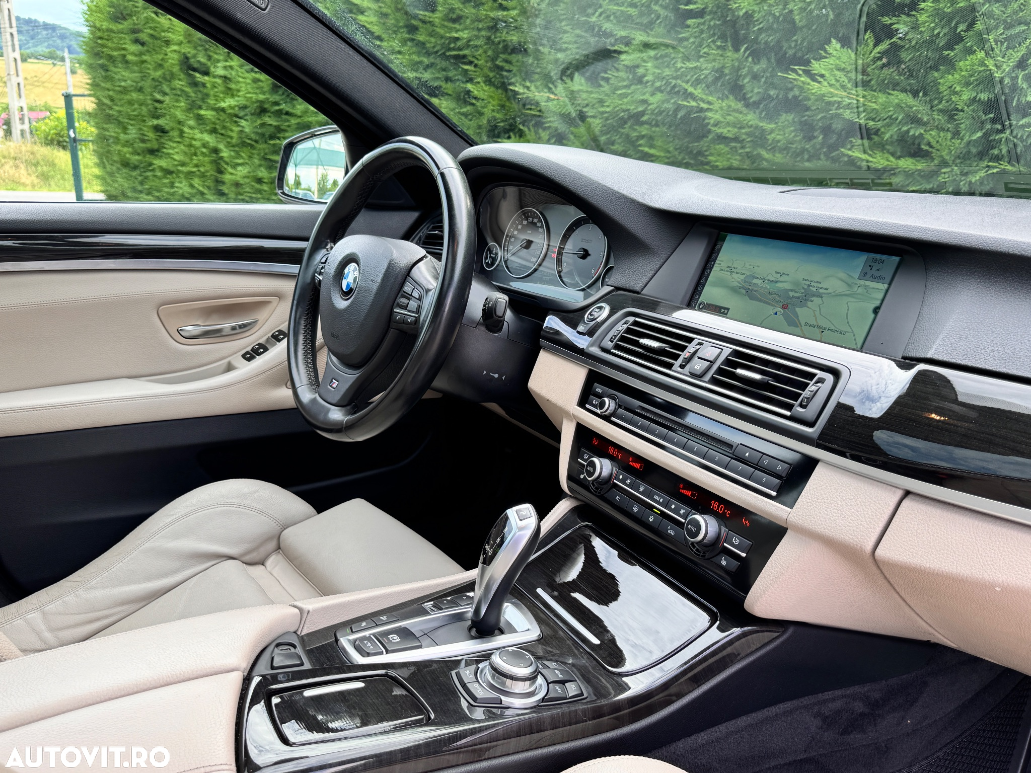 BMW Seria 5 525d xDrive Sport-Aut. - 23