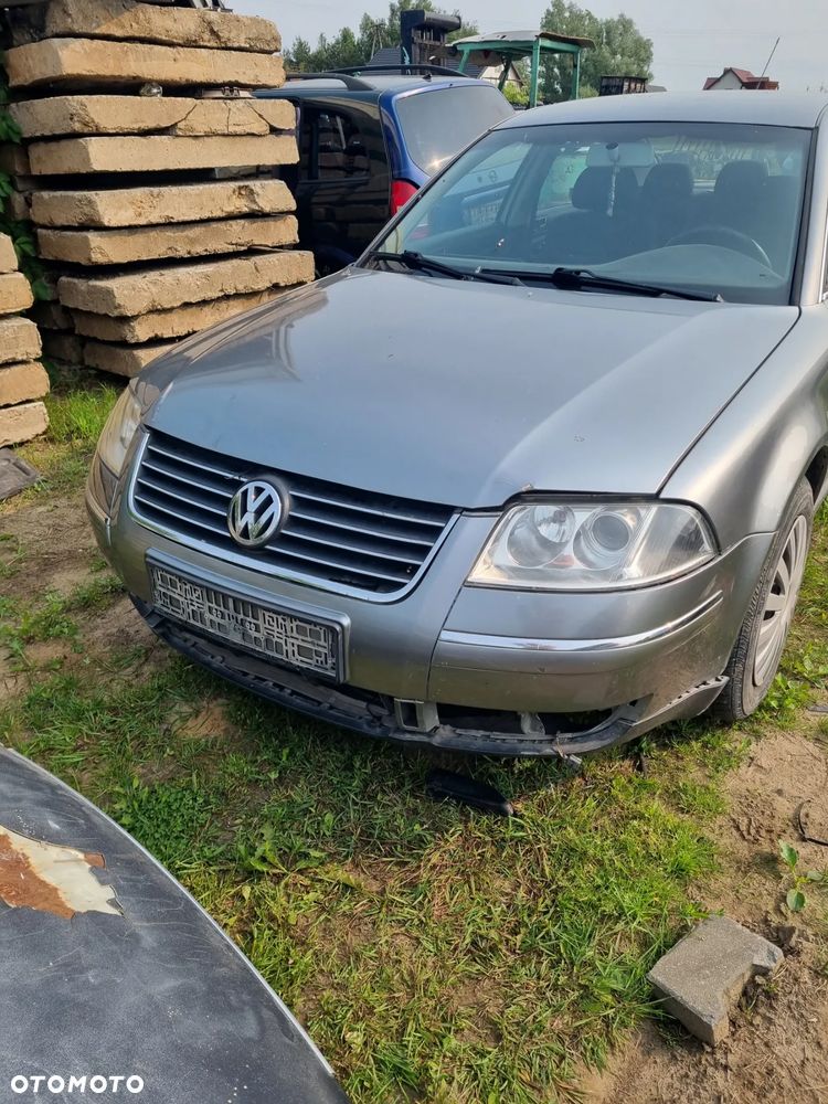 Volkswagen Passat b5 sedan lift 1.9 tdi 130km AVF skrzynia 6b na części - 1
