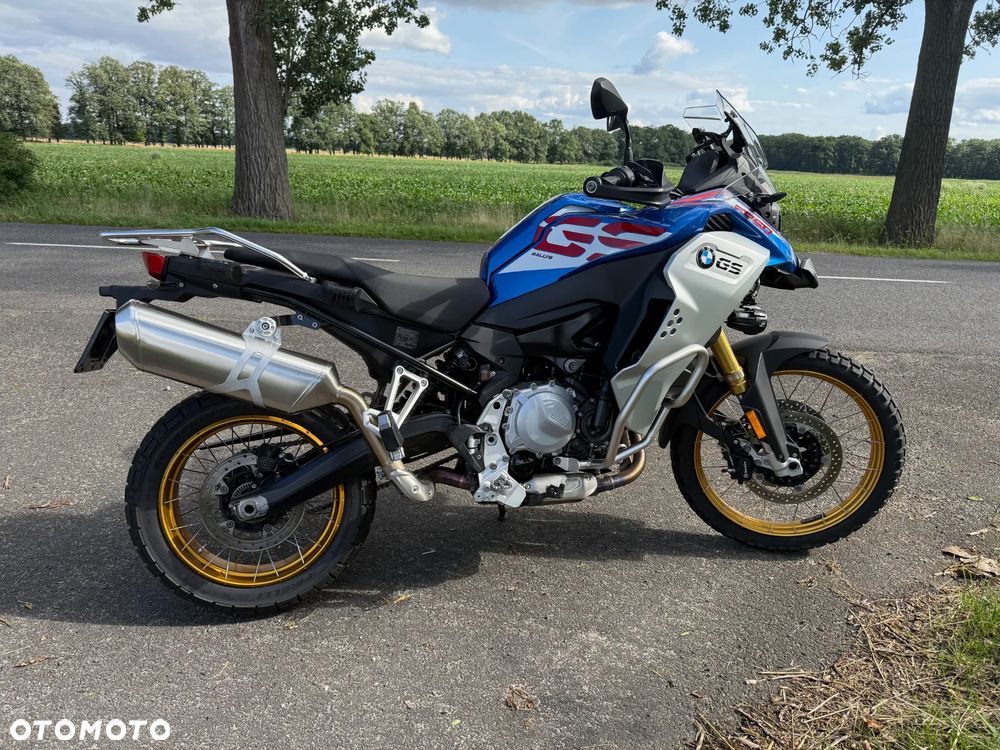 BMW F