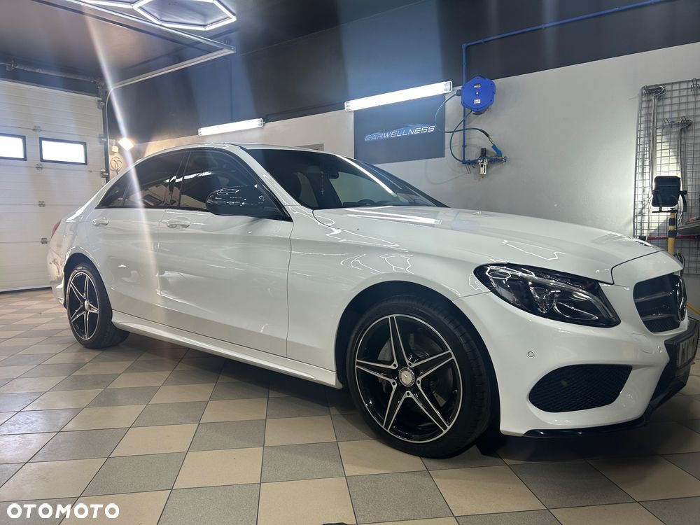 Mercedes-Benz Klasa C 200 4-Matic 9G-TRONIC - 26