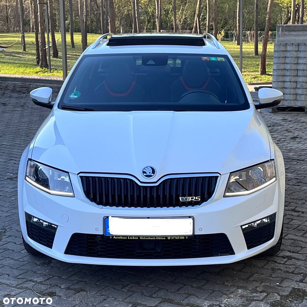 Skoda Octavia 2.0 TDI DSG RS - 39