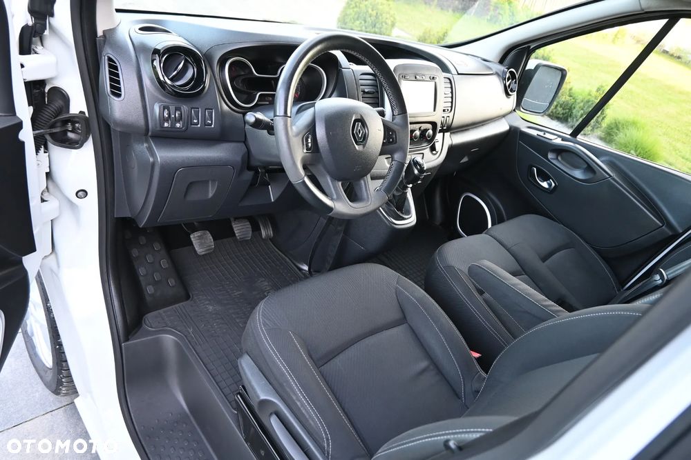 Renault Trafic - 13