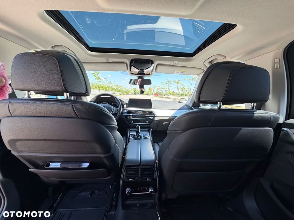 BMW Seria 5 - 12