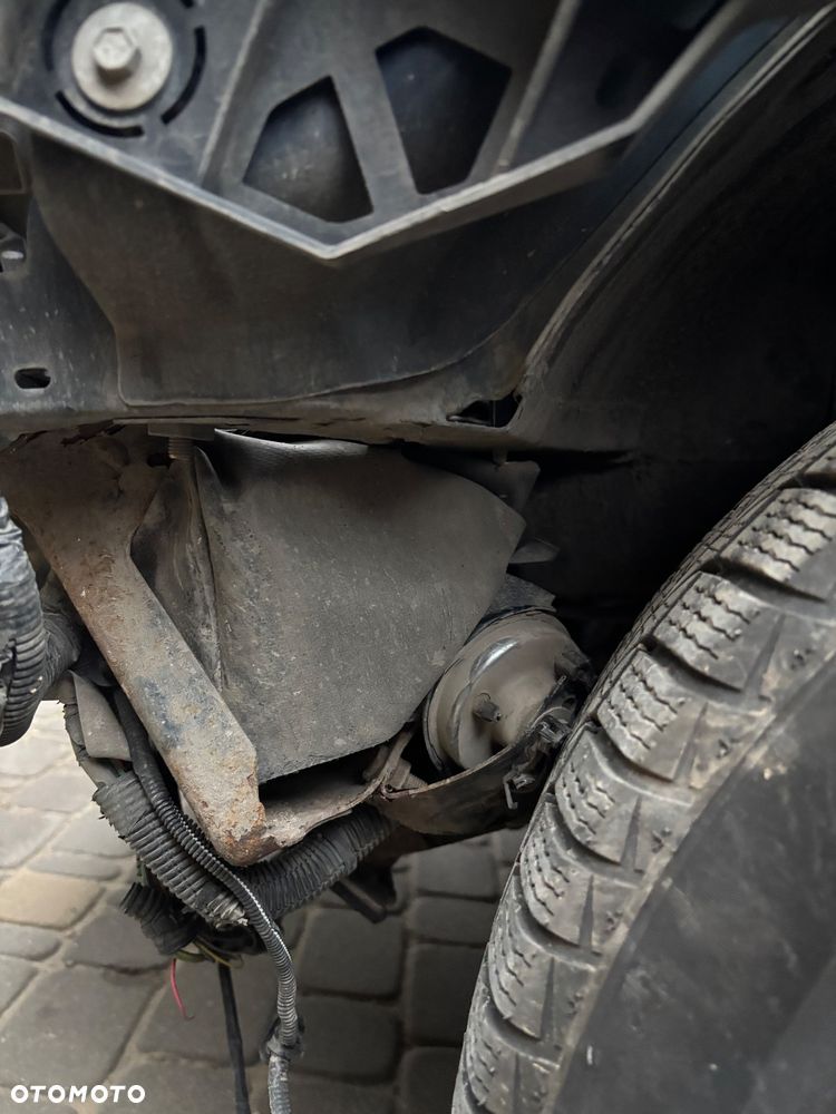 Peugeot 5008 1.6 Active 7os - 23