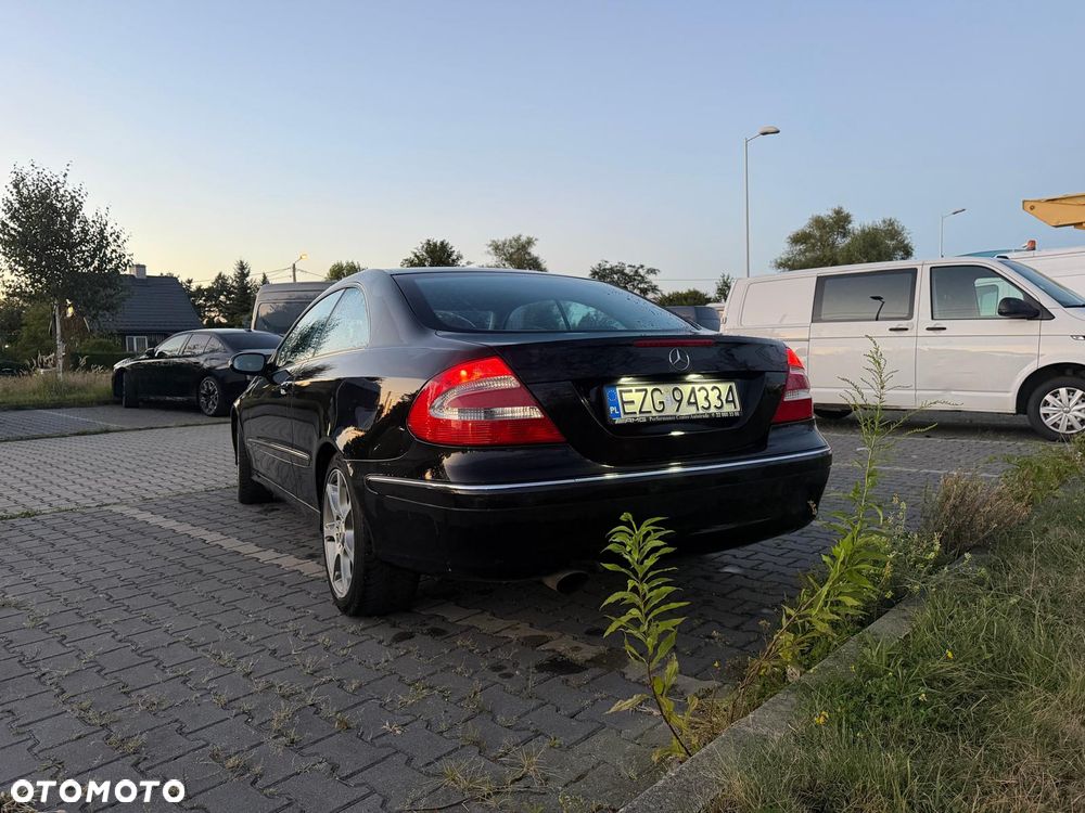 Mercedes-Benz CLK - 9