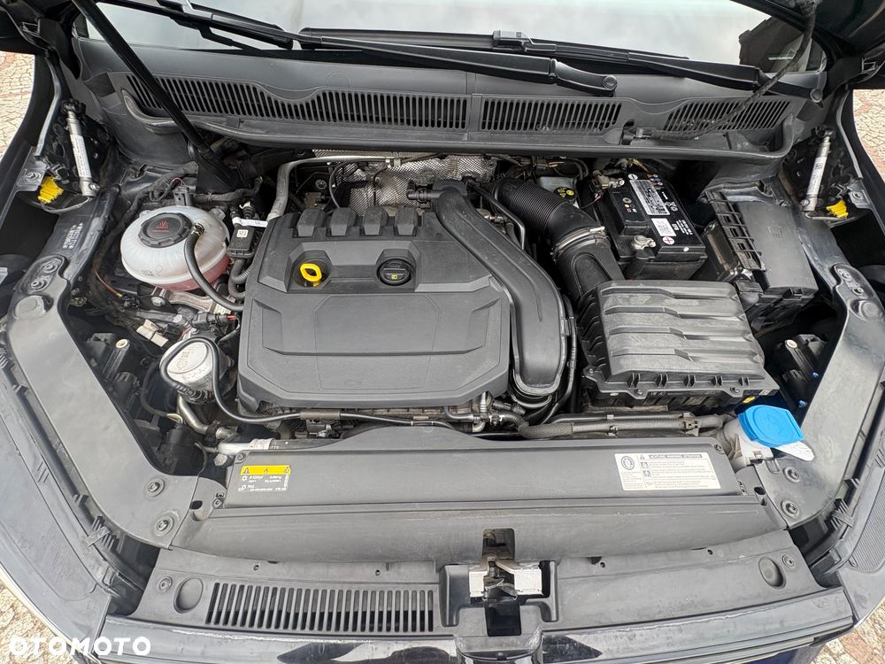 Volkswagen Touran 1.5 TSI EVO Active - 21