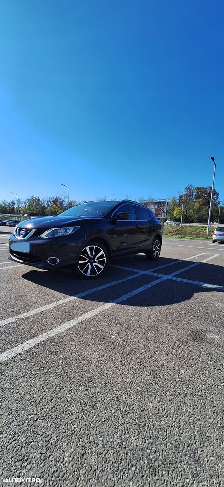 Nissan Qashqai 1.5 DCI TEKNA+ - 1