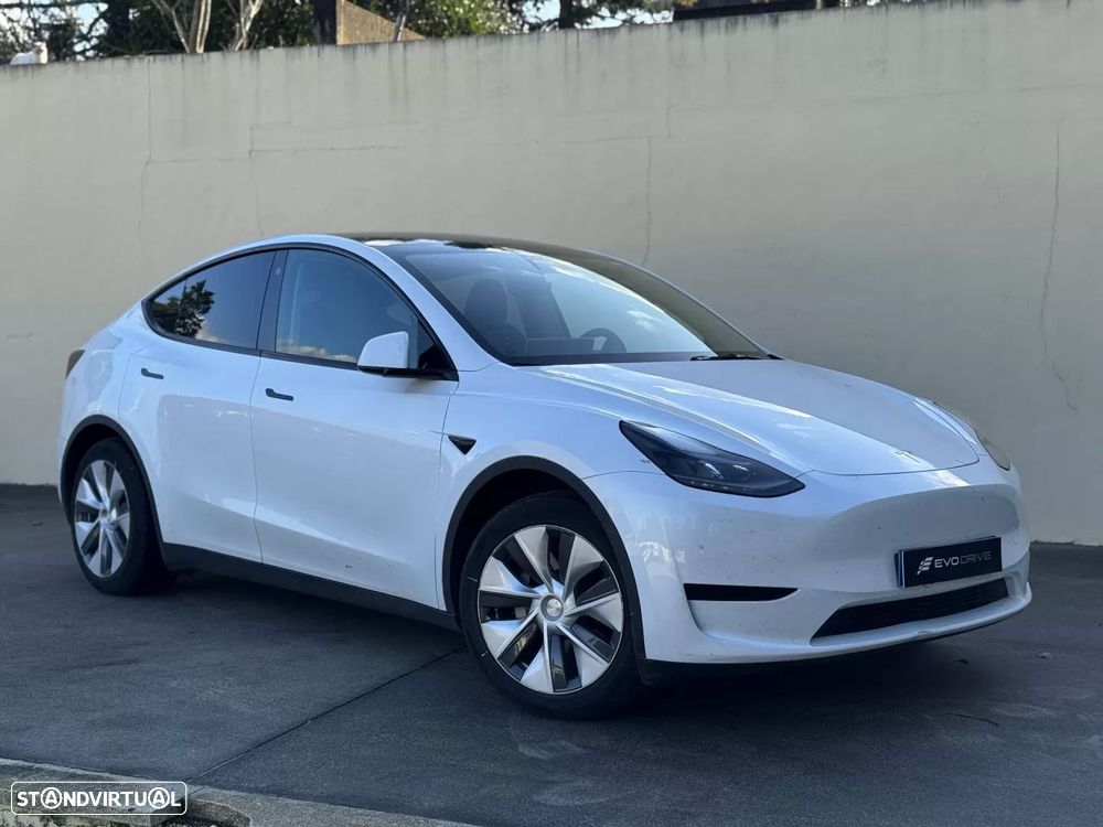 Tesla Model Y RWD - 1