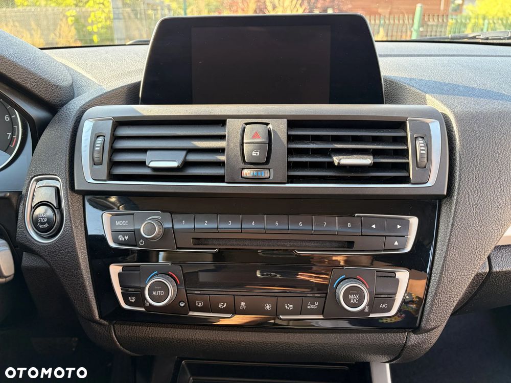 BMW Seria 1 118i Edition Metropolitan - 10