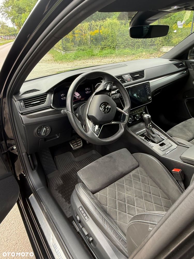 Skoda Superb 2.0 TDI SCR 4x4 Sportline DSG - 5