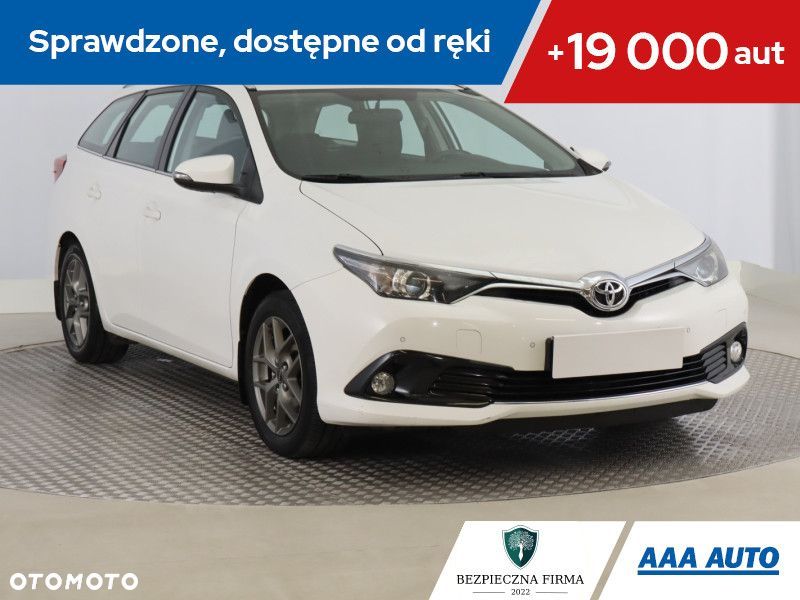 Toyota Auris - 2