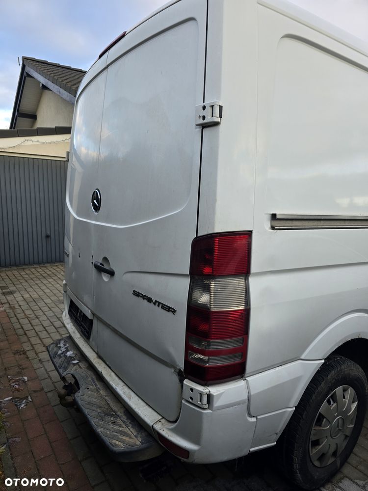 Mercedes-Benz Sprinter - 7