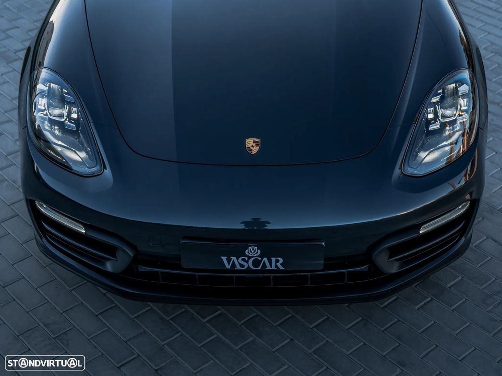 Porsche Panamera Sport Turismo 4 E-Hybrid Edition 10 Anos - 40