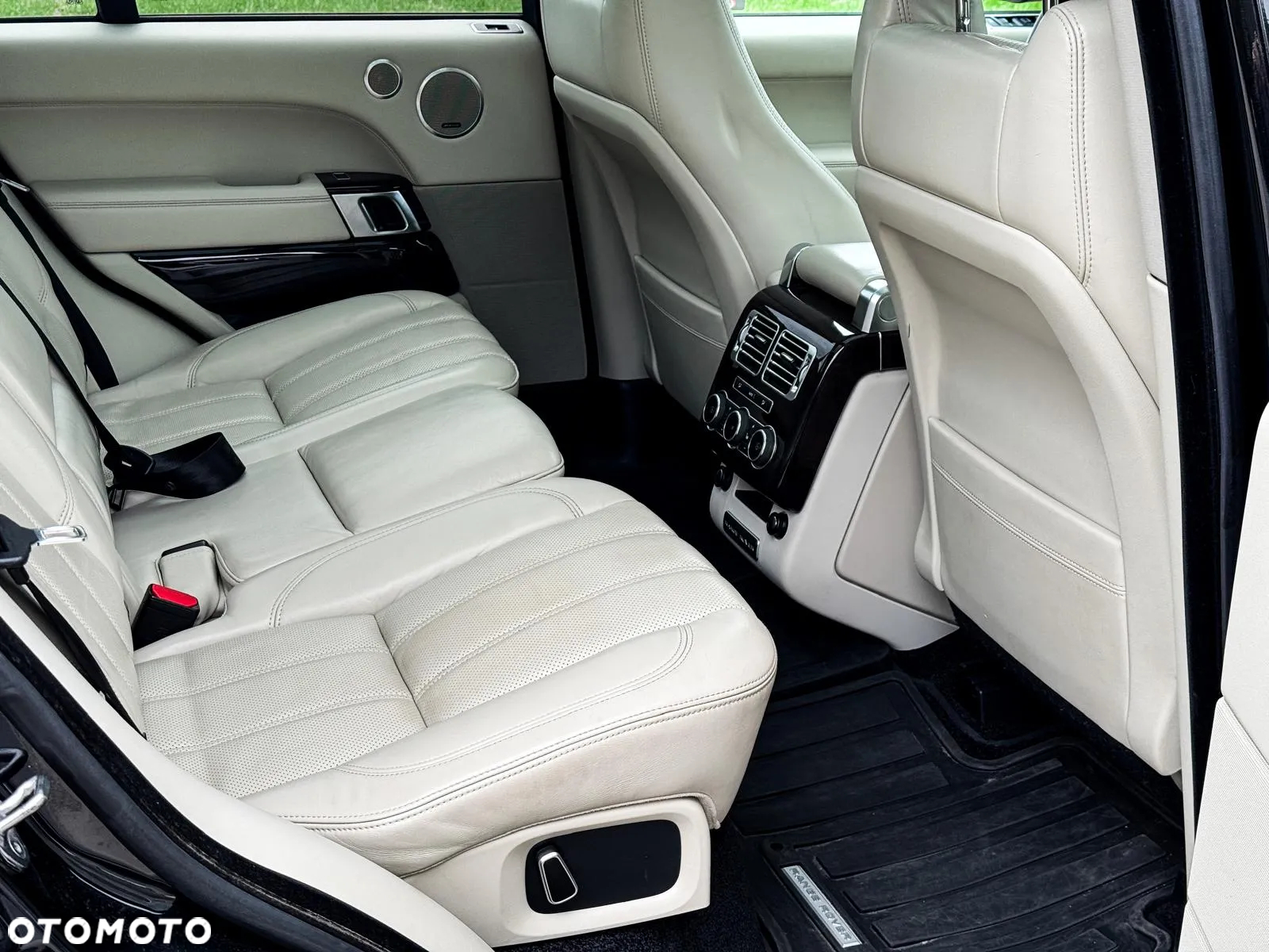 Land Rover Range Rover 4.4SD V8 Vogue - 12