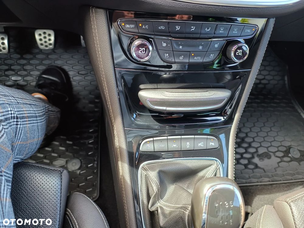 Opel Astra 1.6 D (CDTI) Start/Stop Innovation - 35