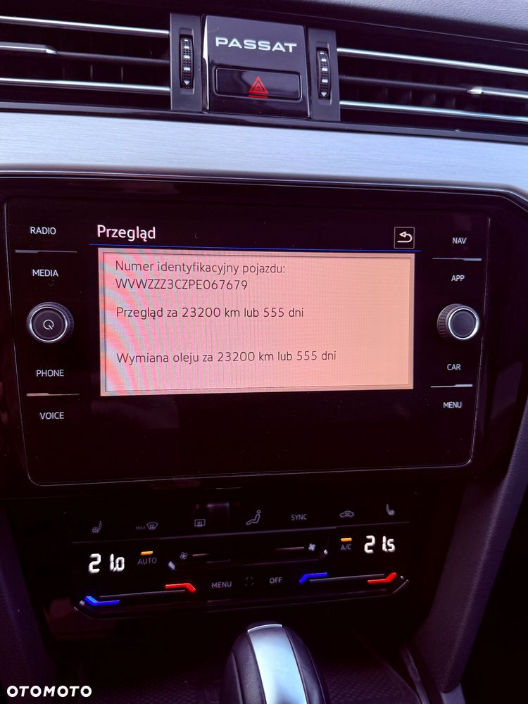 Volkswagen Passat 2.0 TSI Elegance DSG - 40