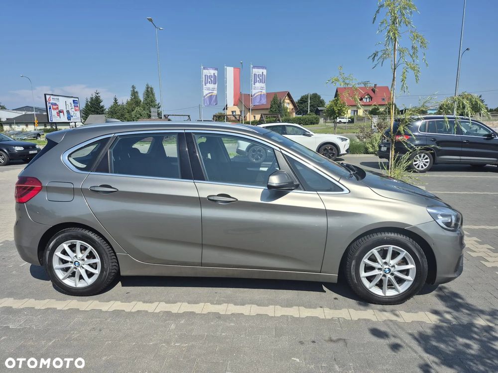 BMW Seria 2 218i - 6