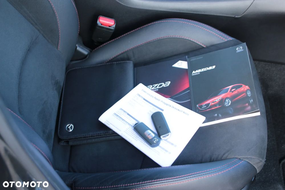 Mazda 3 SKYACTIV-G 120 NAKAMA - 23