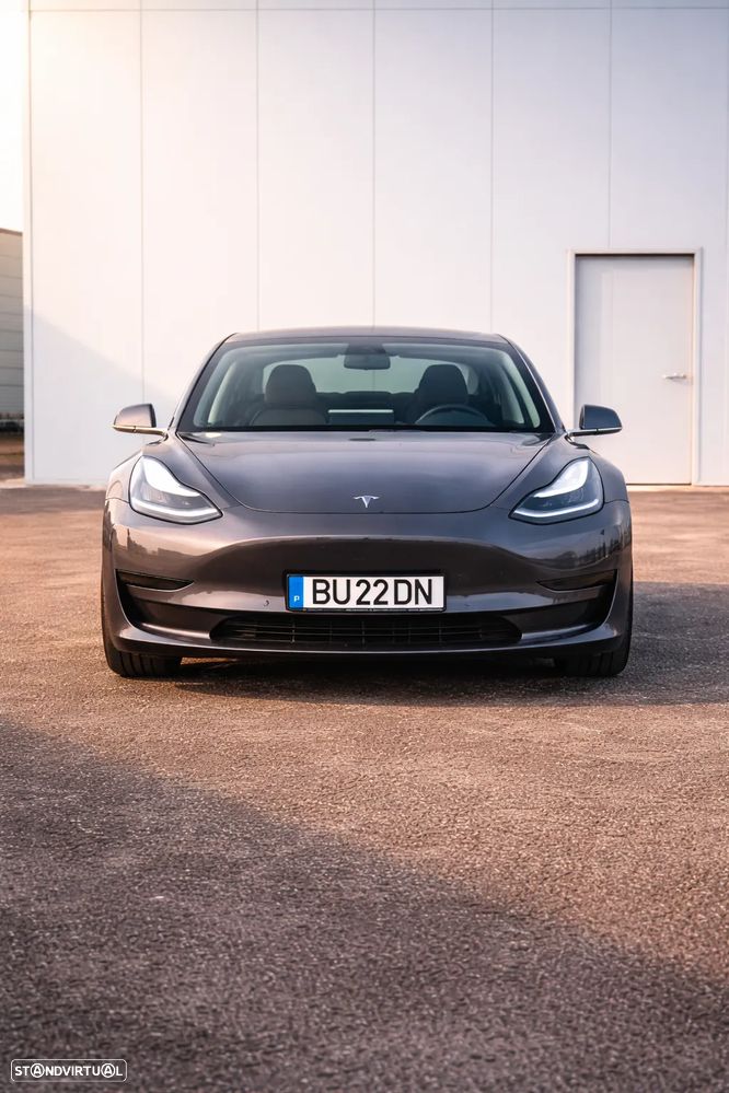 Tesla Model 3 Standard Range Plus RWD - 2