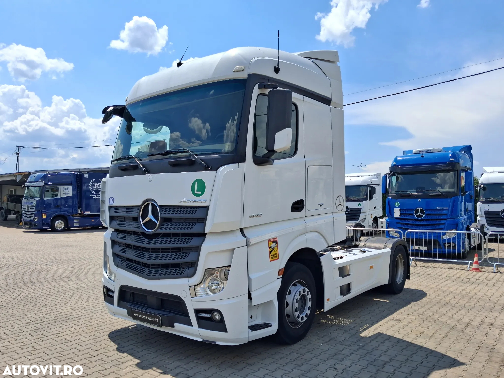 Mercedes-Benz Actros - 3