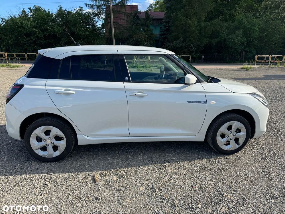 Suzuki Swift 1.2 Dualjet Hybrid Allgrip Comfort - 3