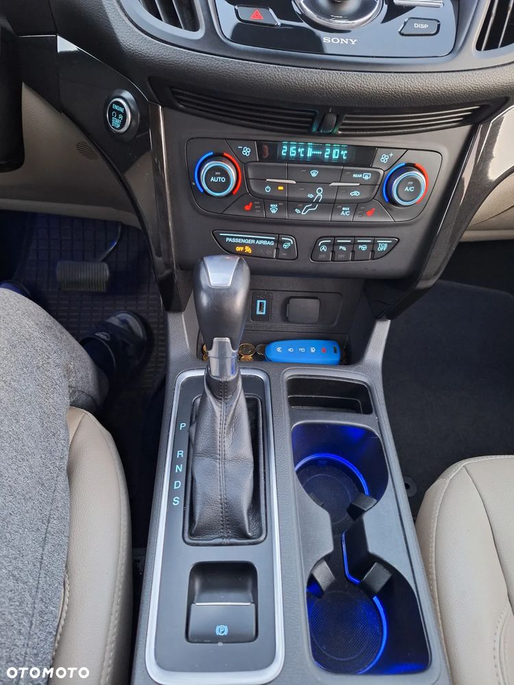 Ford Escape 2.0 EcoBoost AWD Titanium - 6