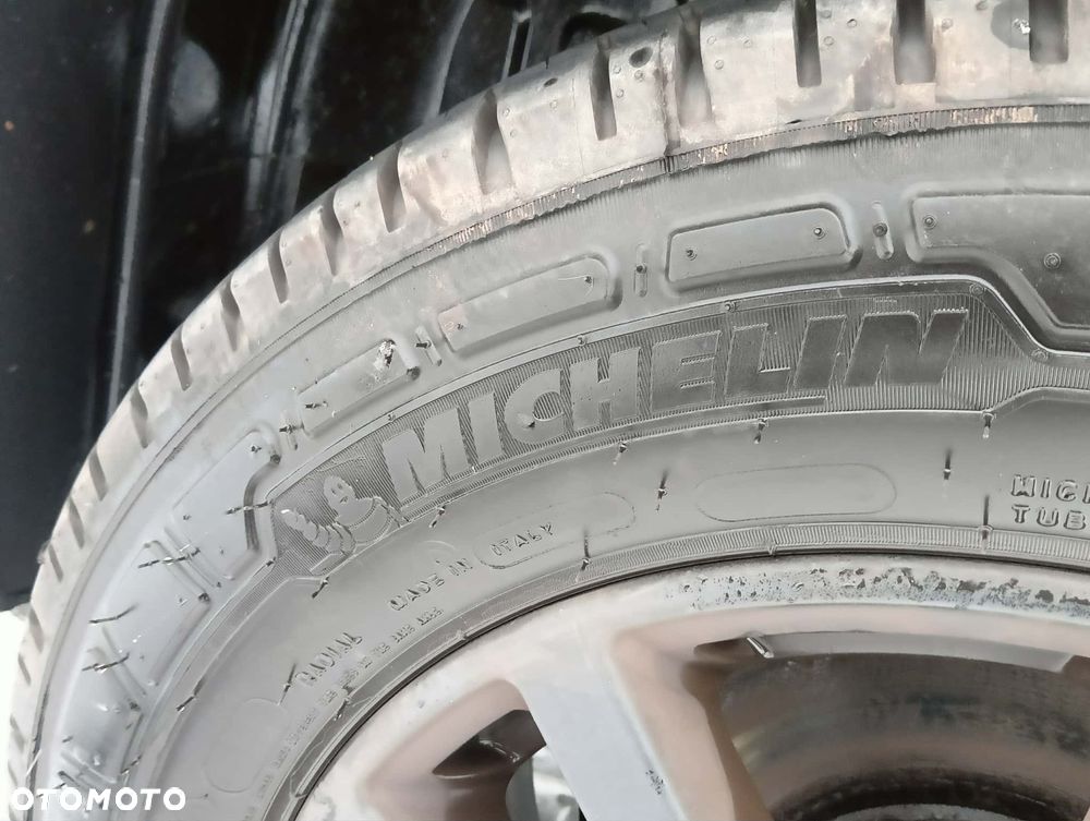 Ford Transit Custom 290 L2H1 Limited - 18