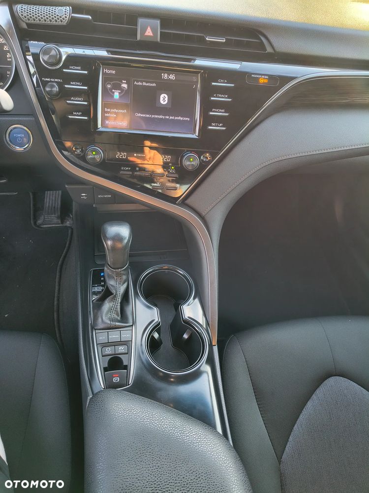 Toyota Camry 2.5 Hybrid Comfort CVT - 15