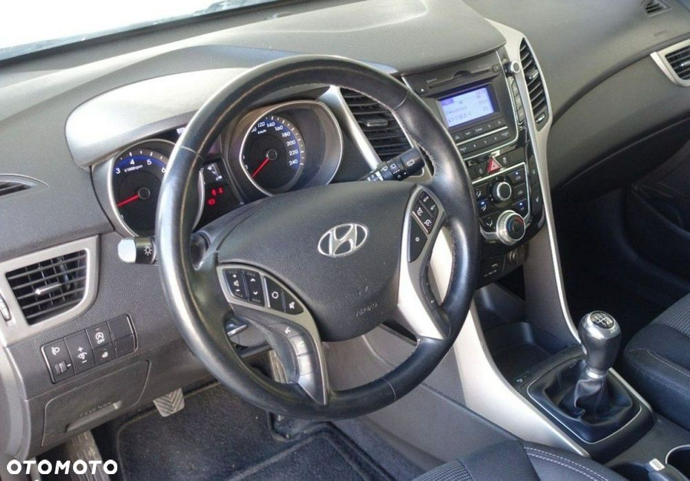 Hyundai i30 - 13