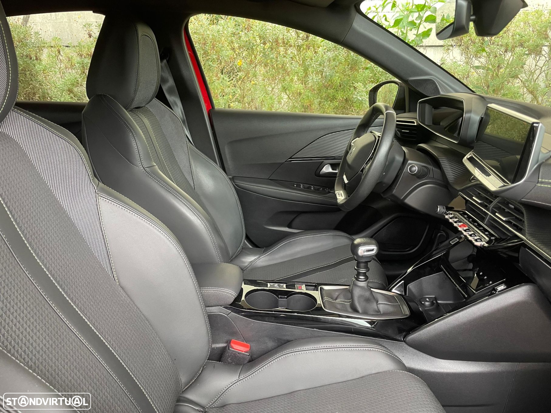 Peugeot 208 1.2 PureTech GT - 14