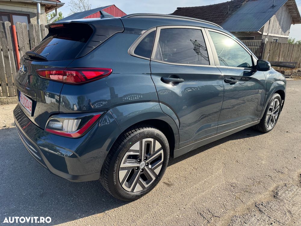 Hyundai KONA - 3