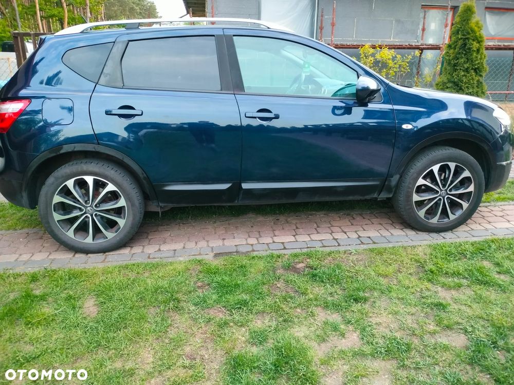 Nissan Qashqai - 2