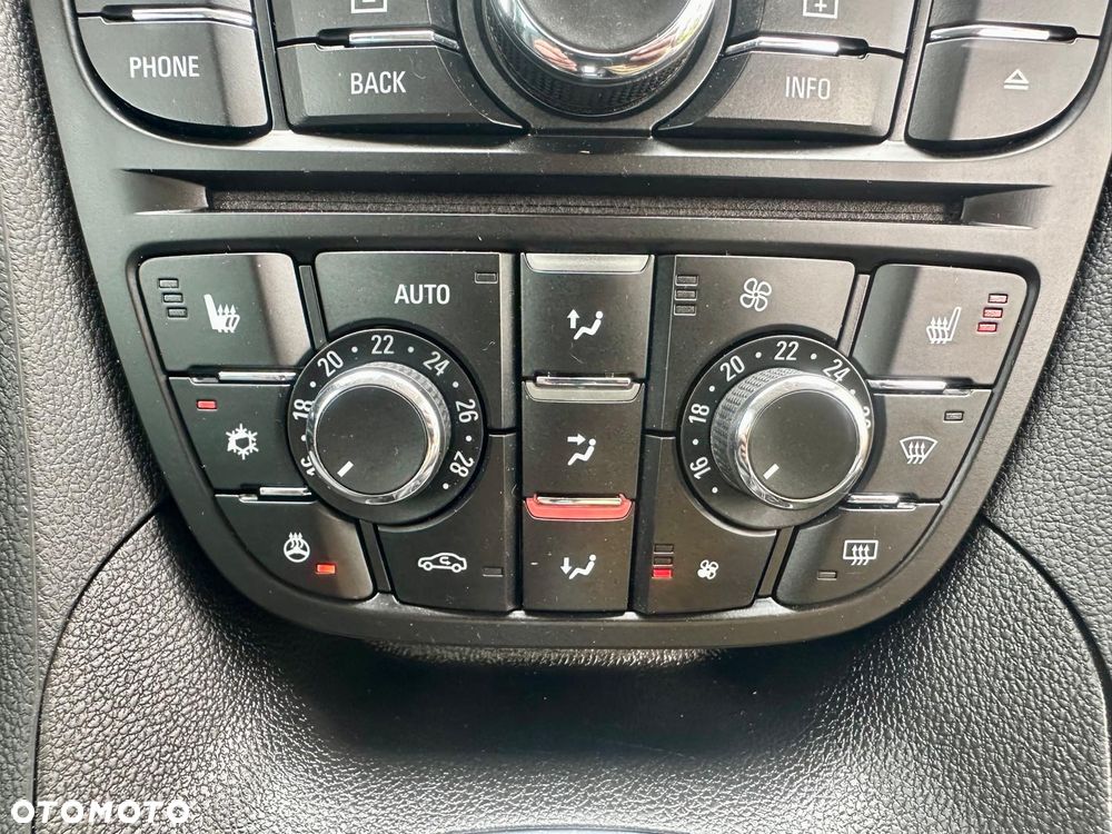 Opel Meriva 1.4 T Cosmo - 14