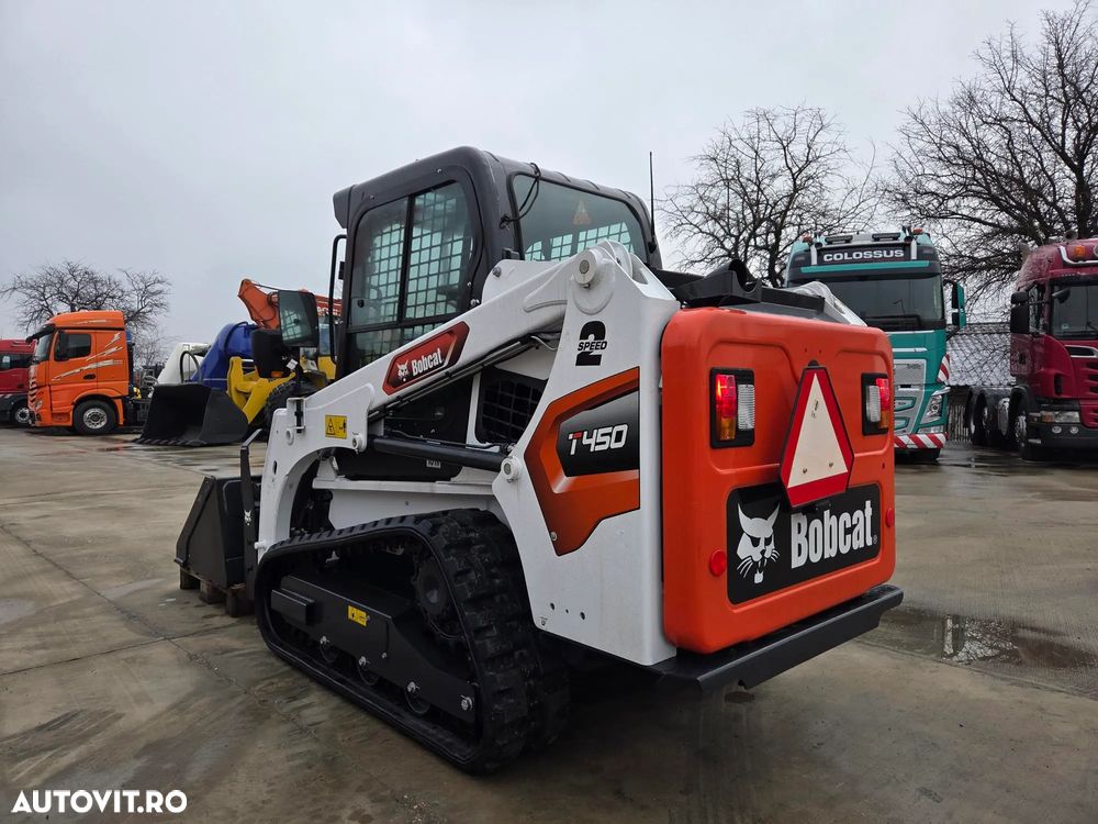 Bobcat PE SENILE, NOU, SUPER PROMOTIE 46900 EUR+Tva, furci, cupa multifuncitonala 4x1, ridica 717kg, masa operationala 3t, motor Bobcat 41kW, cabina inchisa, inst hidr suplimentara, posibilitate leasing 5 ani-PROMOTIE 46900 EUR+Tva - 4